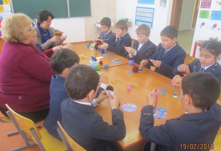 Өнер тамған он саусақ, үзілмейтін ырысың